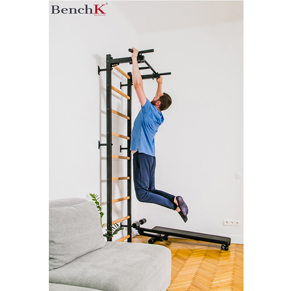 BenchK 721 + A076 wallbar with accessories